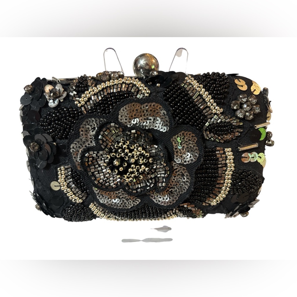 Vintage Black and Silver Beaded Evening Clutch